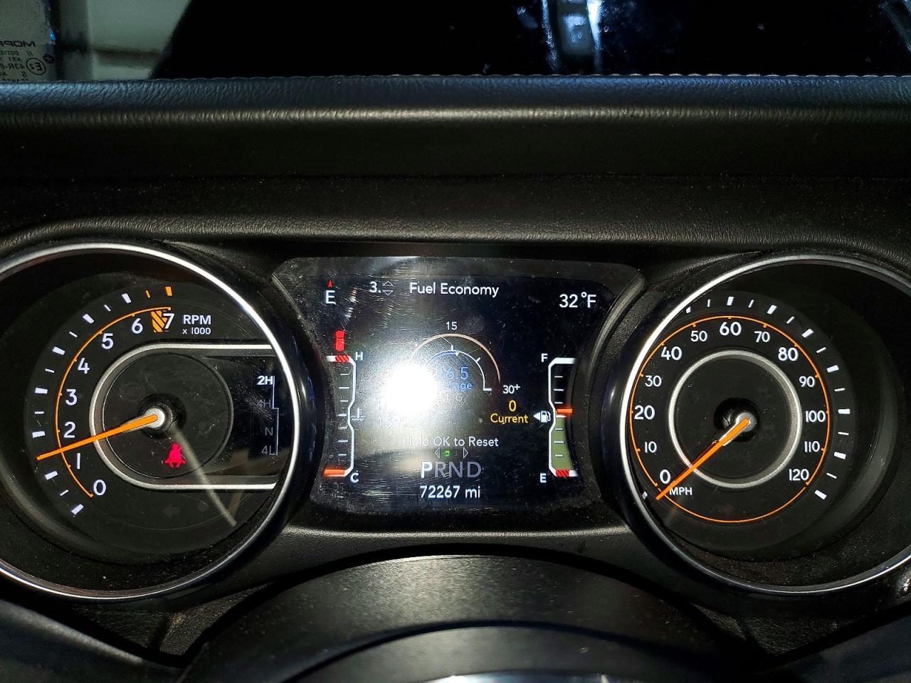 2018 Jeep Wrangler Unlimited Sahara - zdjęcie 9