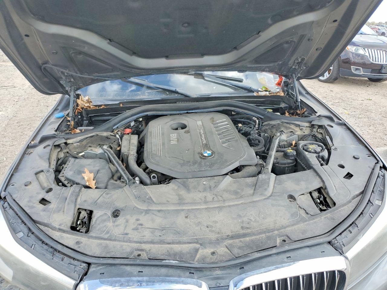 2017 BMW 740 I - zdjęcie 11