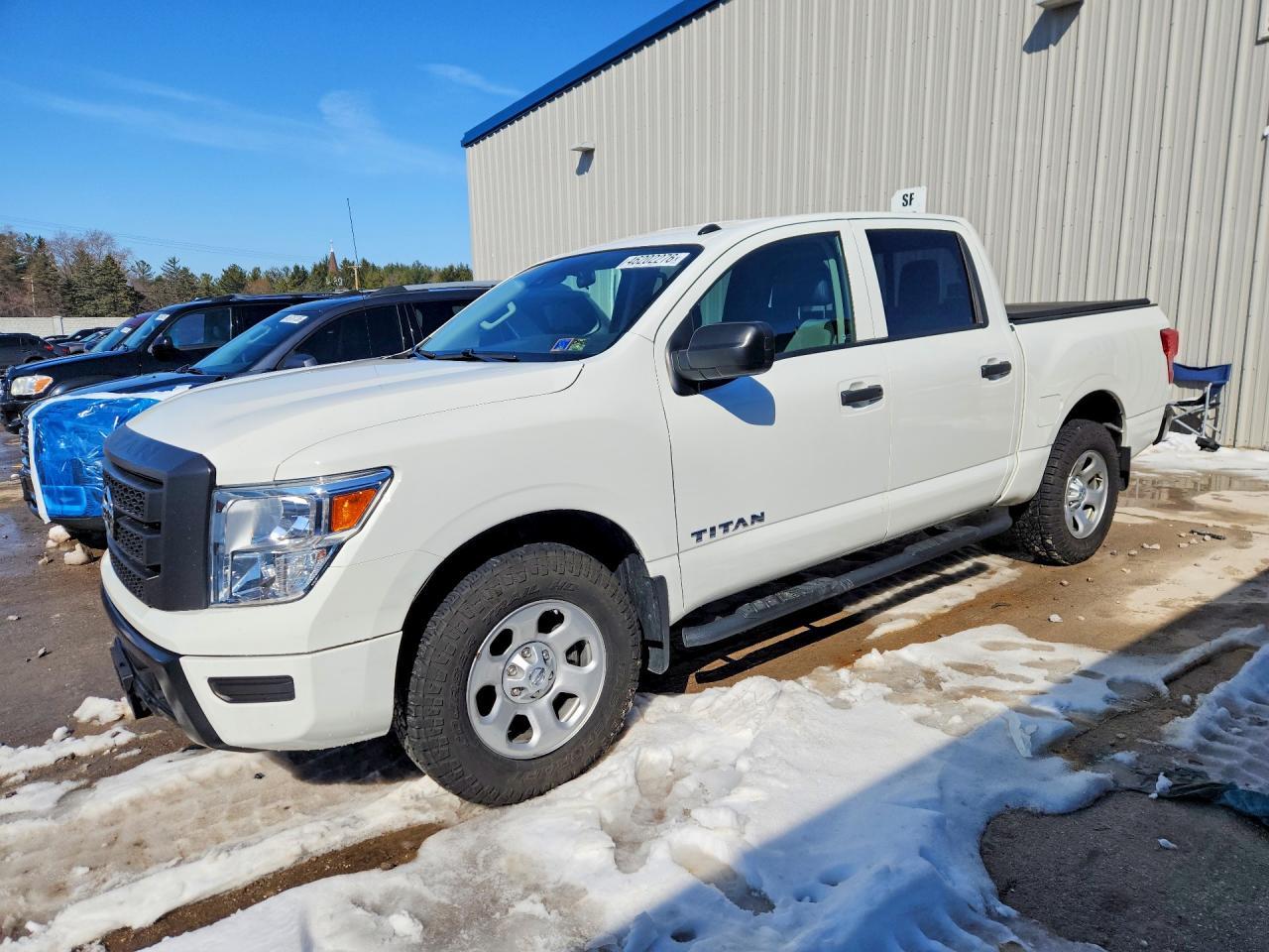 2021 Nissan Titan S - zdjęcie główne