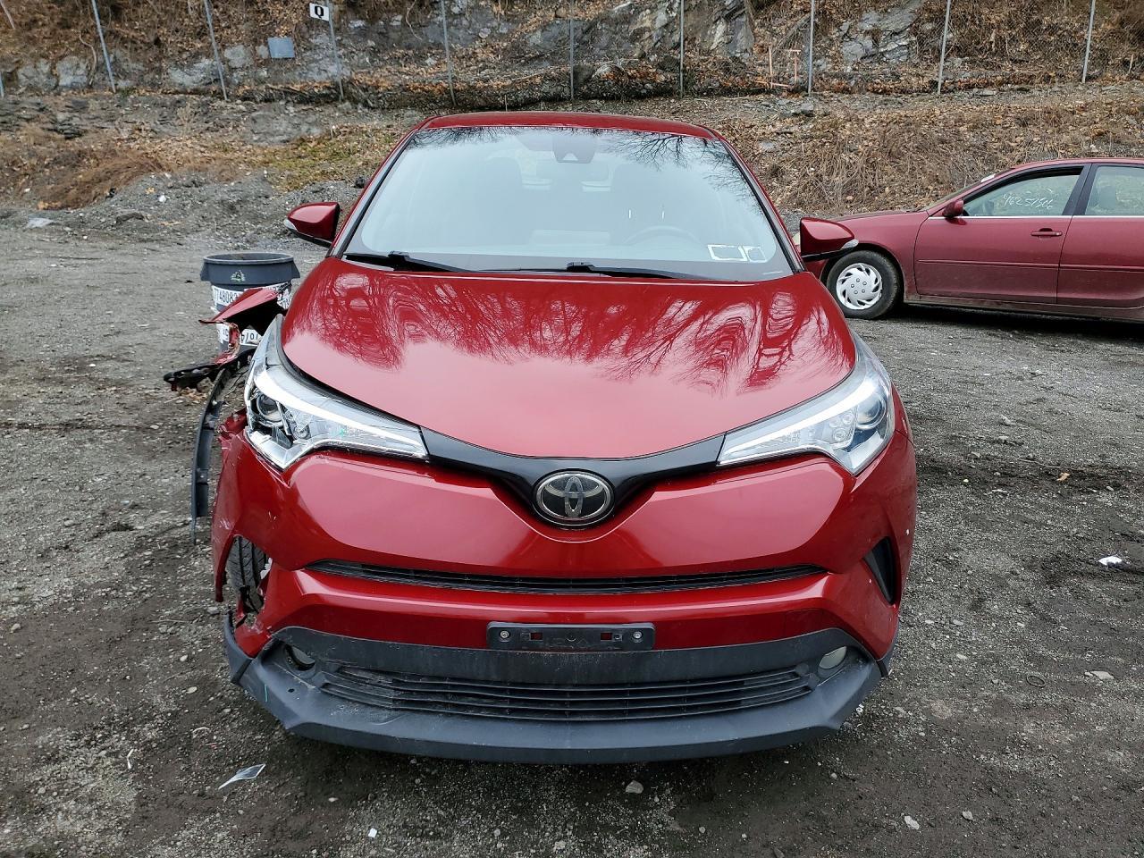 2018 Toyota C-Hr Xle Premium - zdjęcie 5