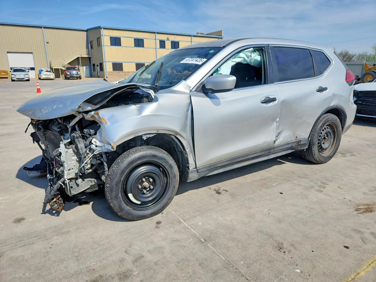 2017 Nissan Rogue S - zdjęcie główne