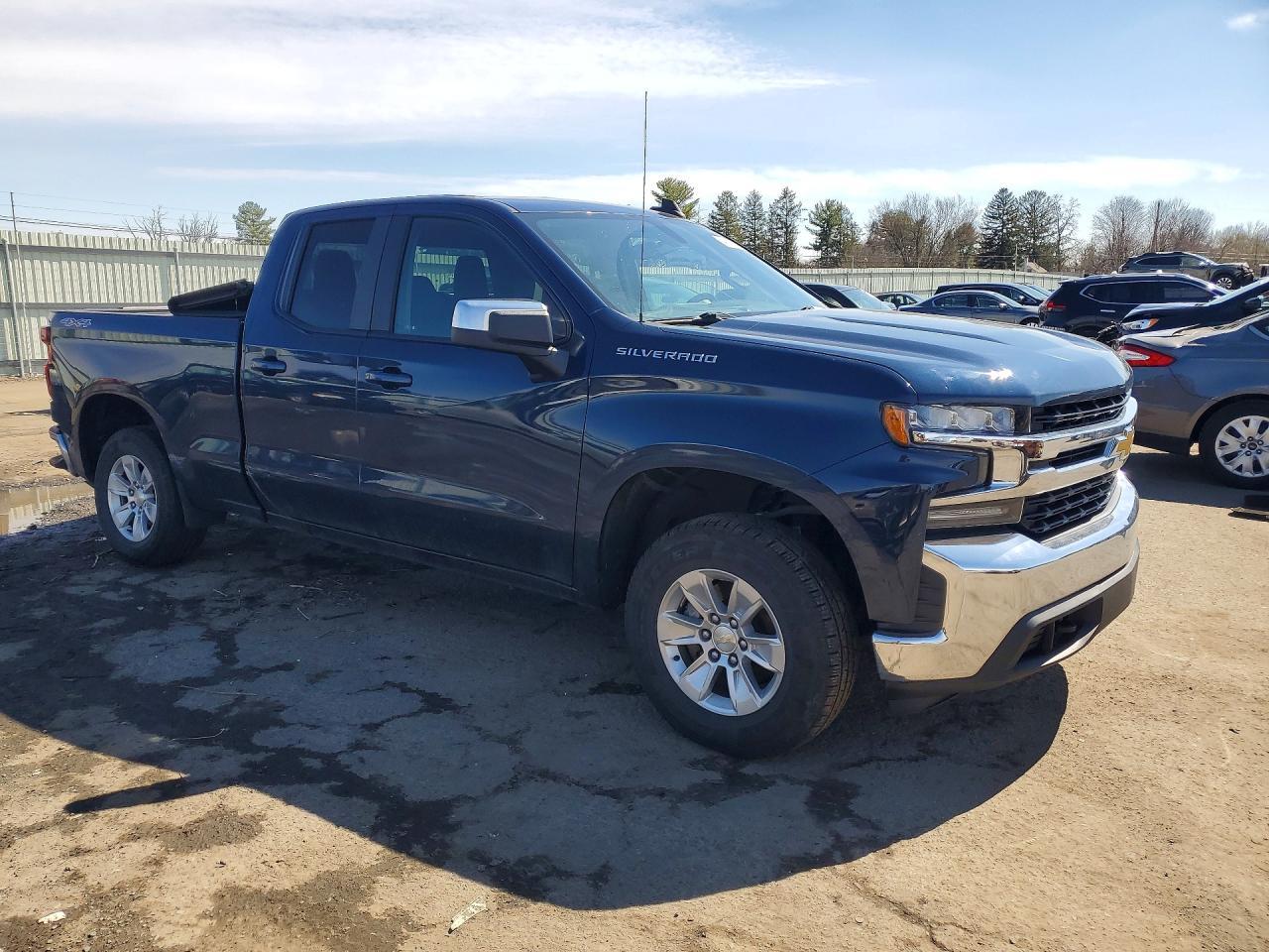 2020 Chevrolet Silverado K1500 Lt - zdjęcie 4