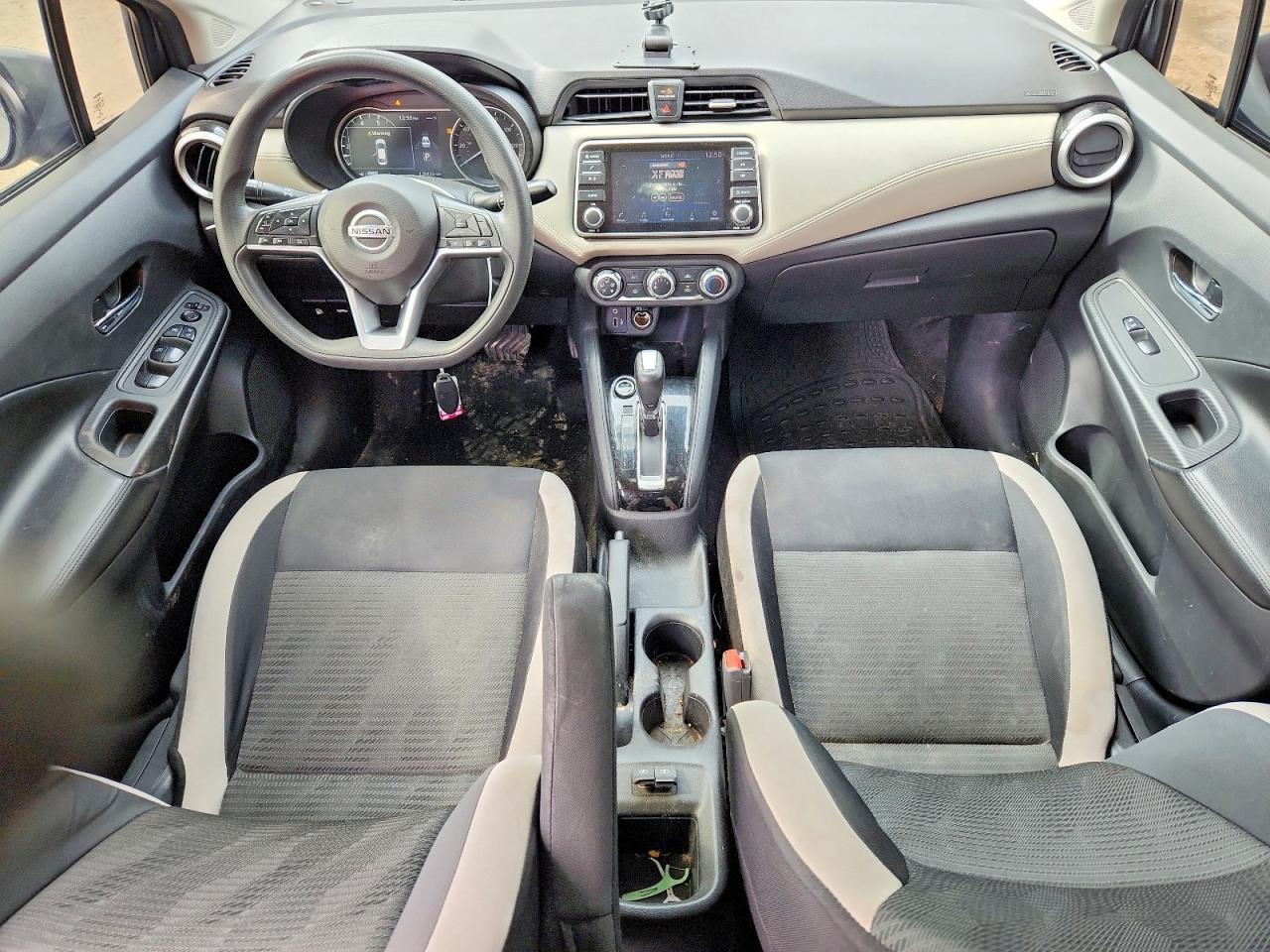 2020 Nissan Versa Sv - zdjęcie 8