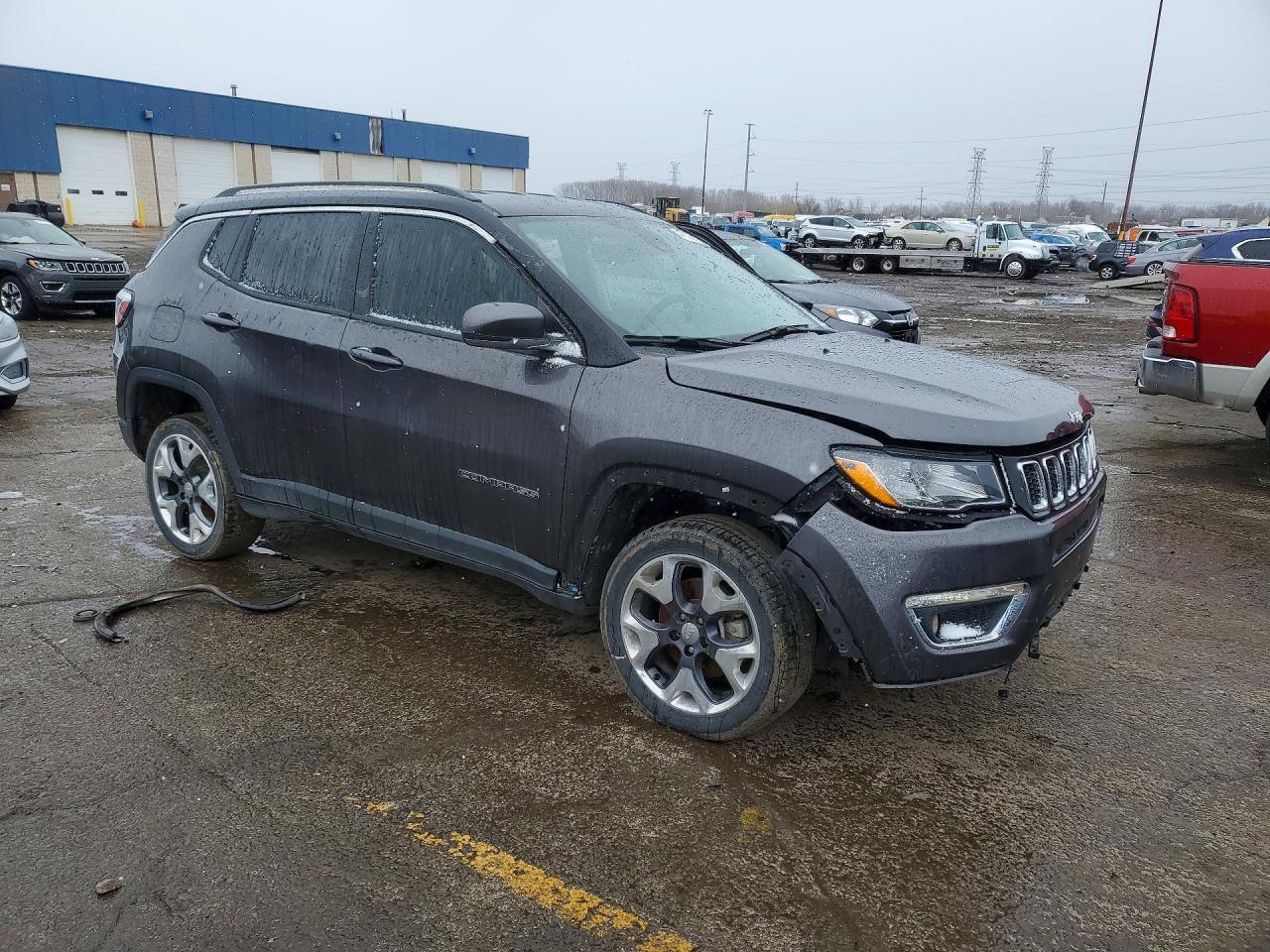 2021 Jeep Compass Limited - zdjęcie 4