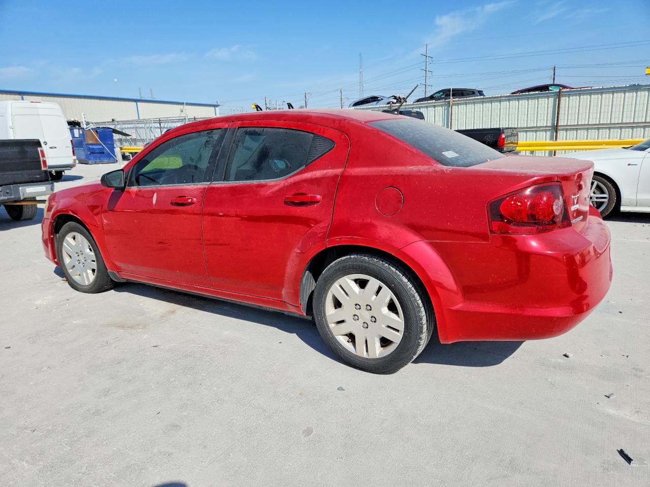 2013 Dodge Avenger - zdjęcie 2