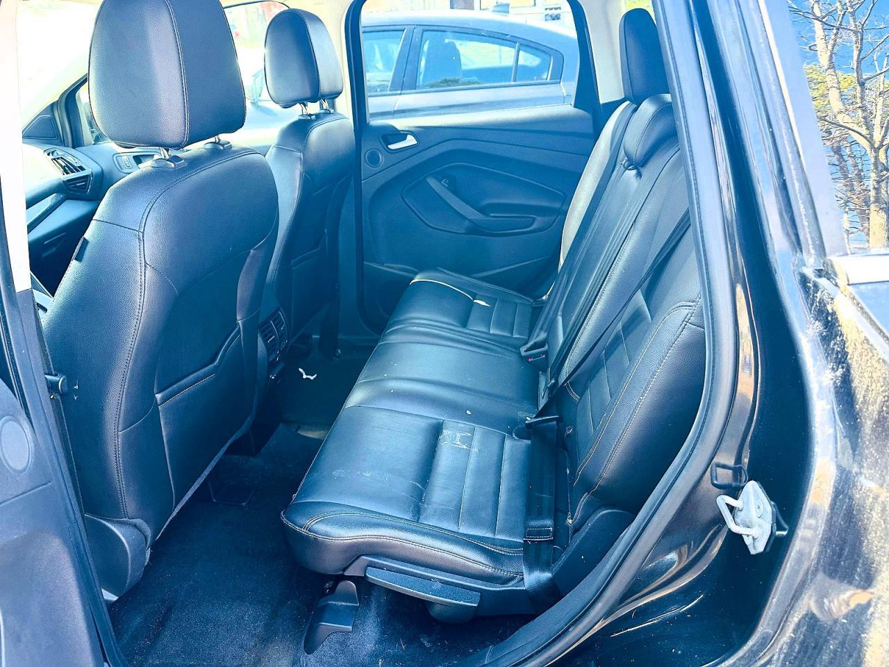 2014 Ford Escape Titanium - zdjęcie 5