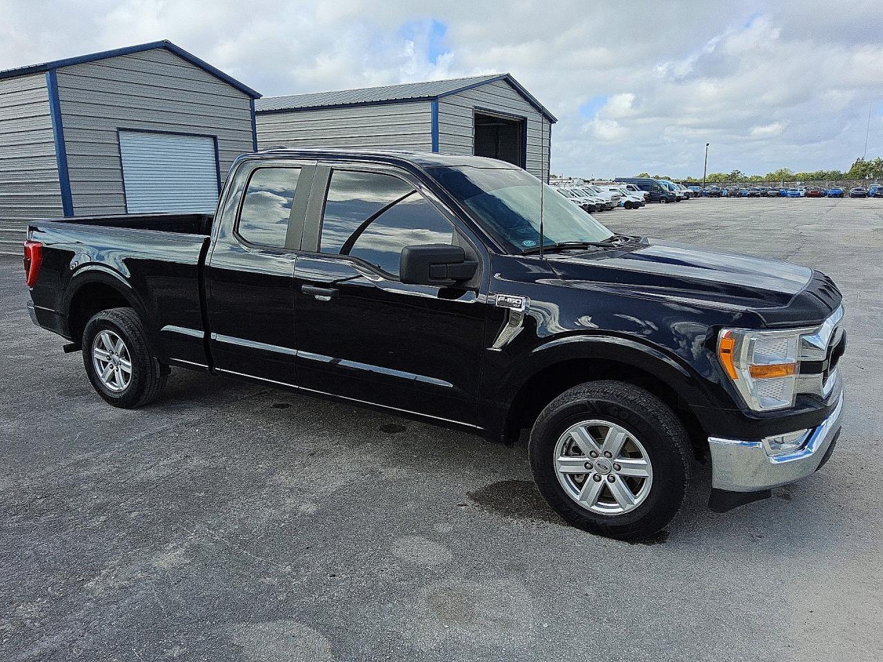 2021 Ford F150 Super Cab - zdjęcie 4