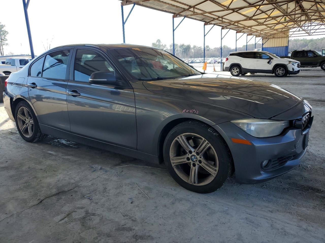 2013 BMW 328 I - zdjęcie 4
