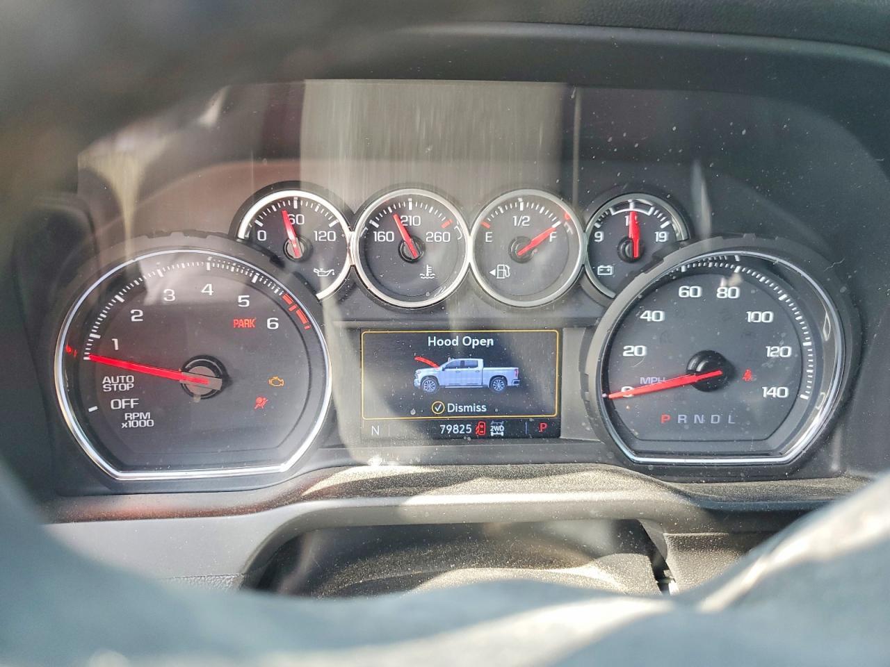 2020 Chevrolet Silverado Rst - zdjęcie 9