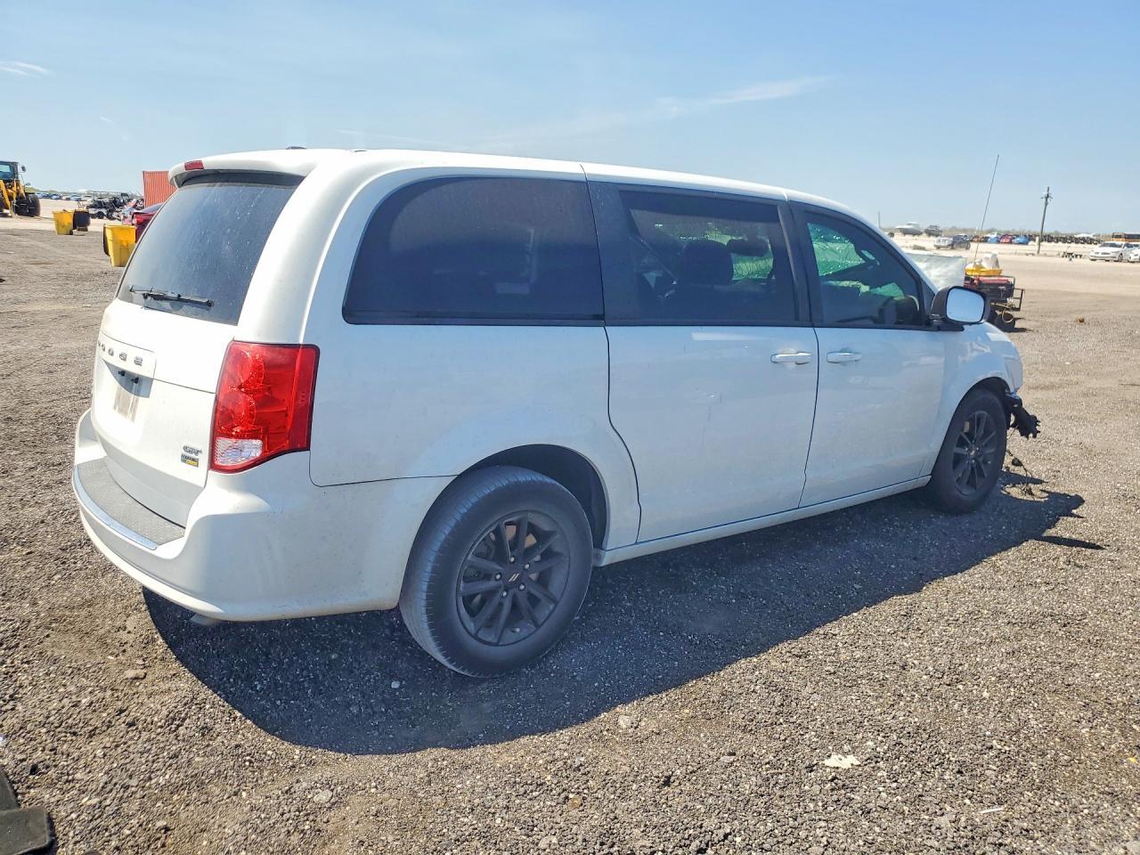 2019 Dodge Grand Caravan Gt - zdjęcie 3