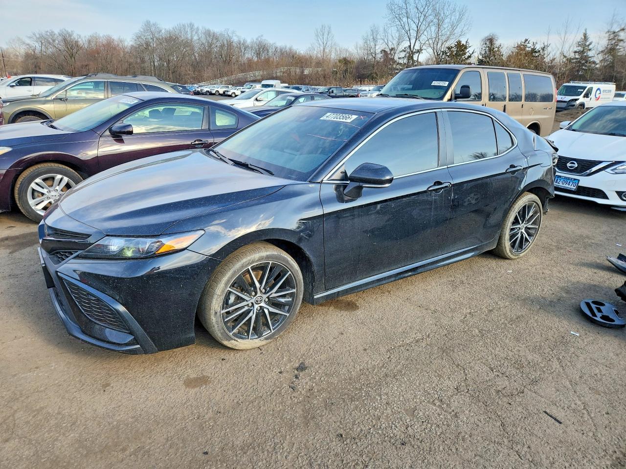 2022 Toyota Camry Se - zdjęcie główne