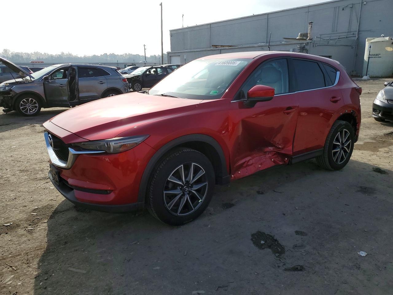 2017 Mazda Cx-5 Grand Touring - zdjęcie główne