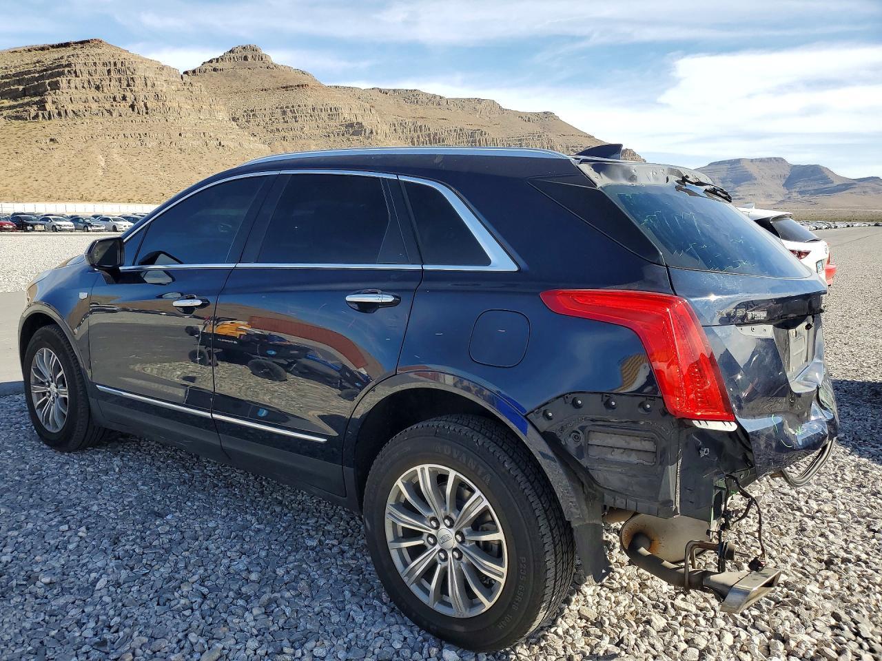 2017 Cadillac Xt5 Luxury - zdjęcie 2