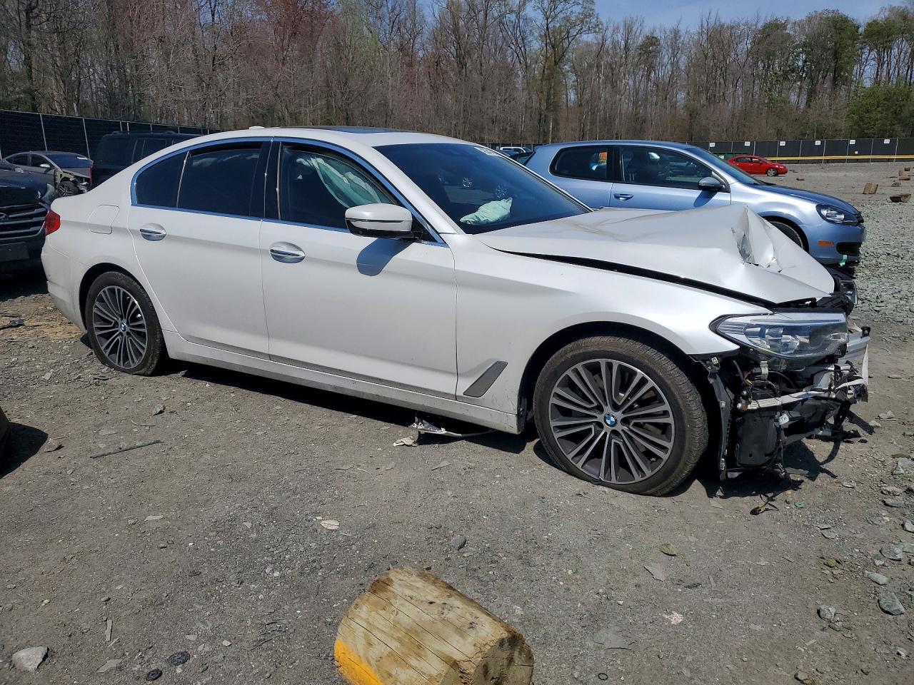 2018 BMW 530 I - zdjęcie 4