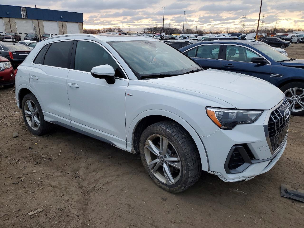 2020 Audi Q3 Premium S Line - zdjęcie 4