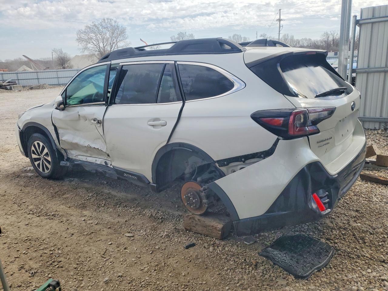 2021 Subaru Outback Premium - zdjęcie 2