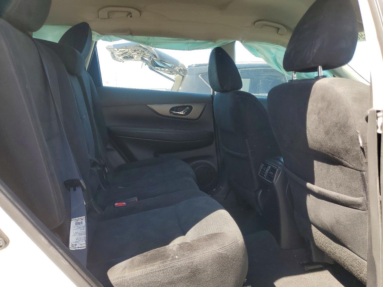 2015 Nissan Rogue S - zdjęcie 11