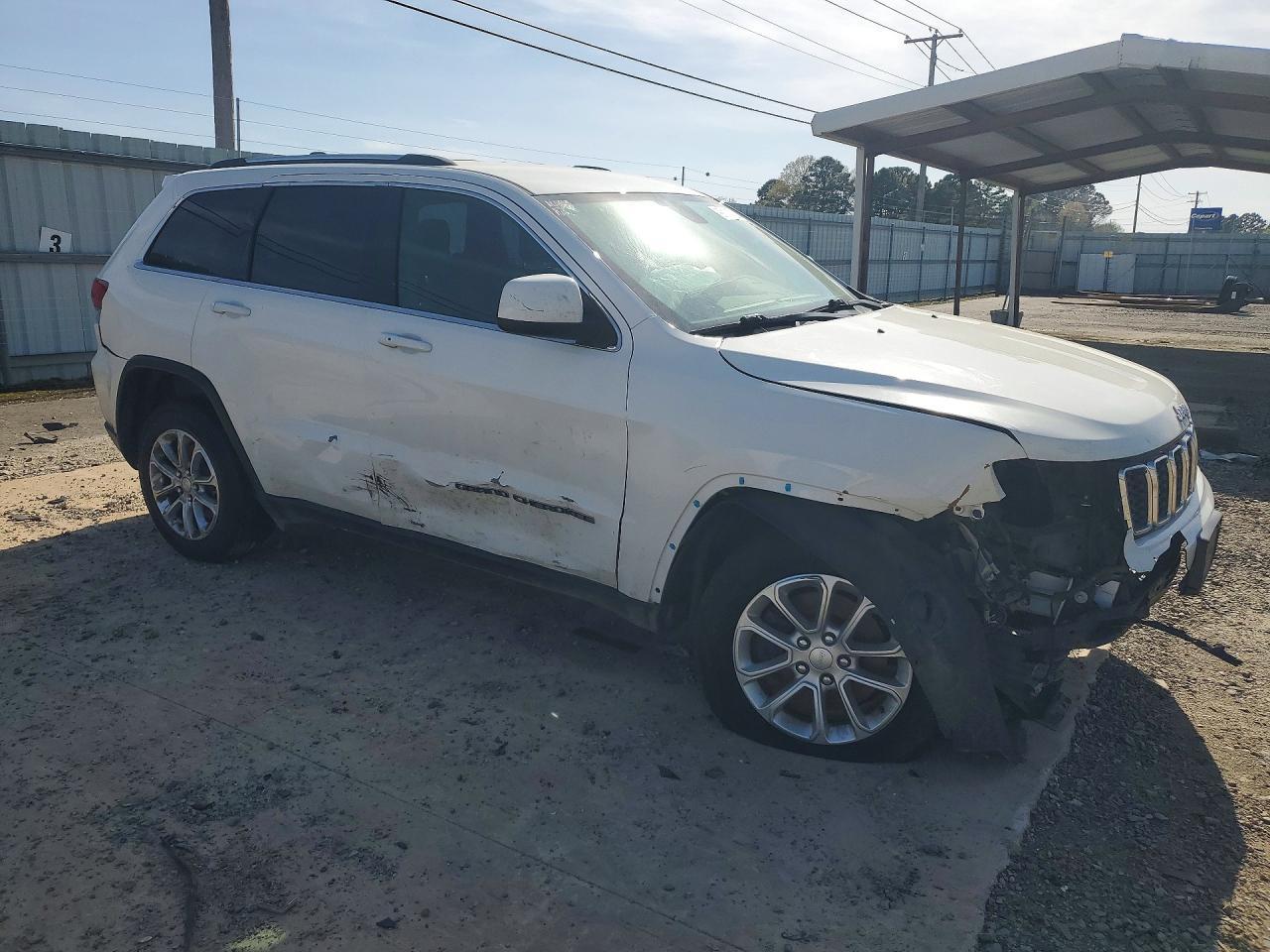 2021 Jeep Grand Cherokee Laredo - zdjęcie 4