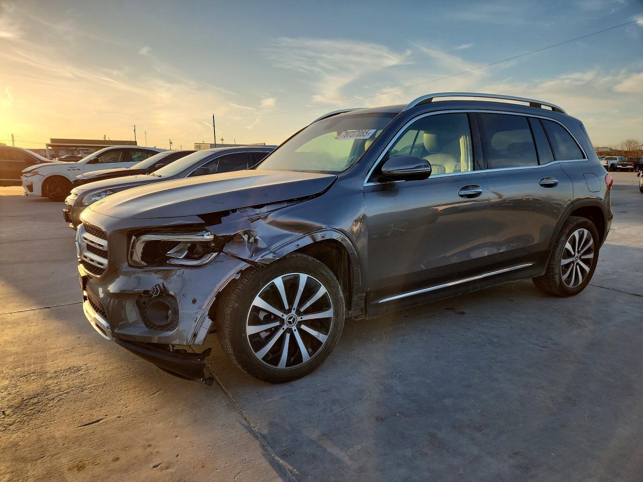 2023 Mercedes-Benz Glb 250 - zdjęcie główne