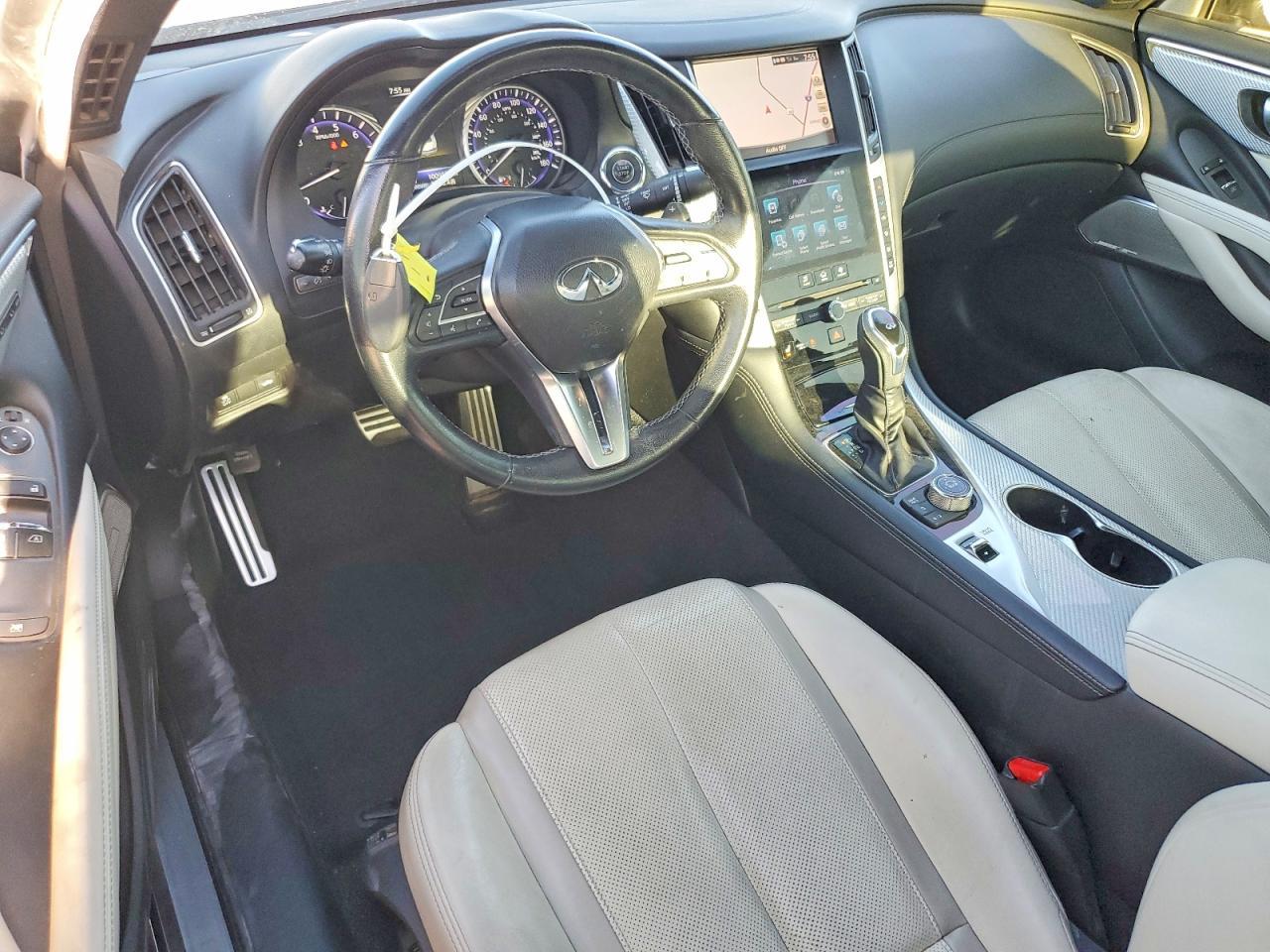 2017 Infiniti Q60 Red Sport 400 - zdjęcie 8