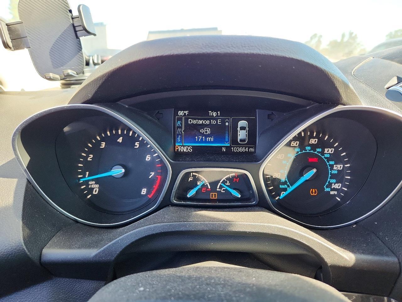 2016 Ford Escape Titanium - zdjęcie 9