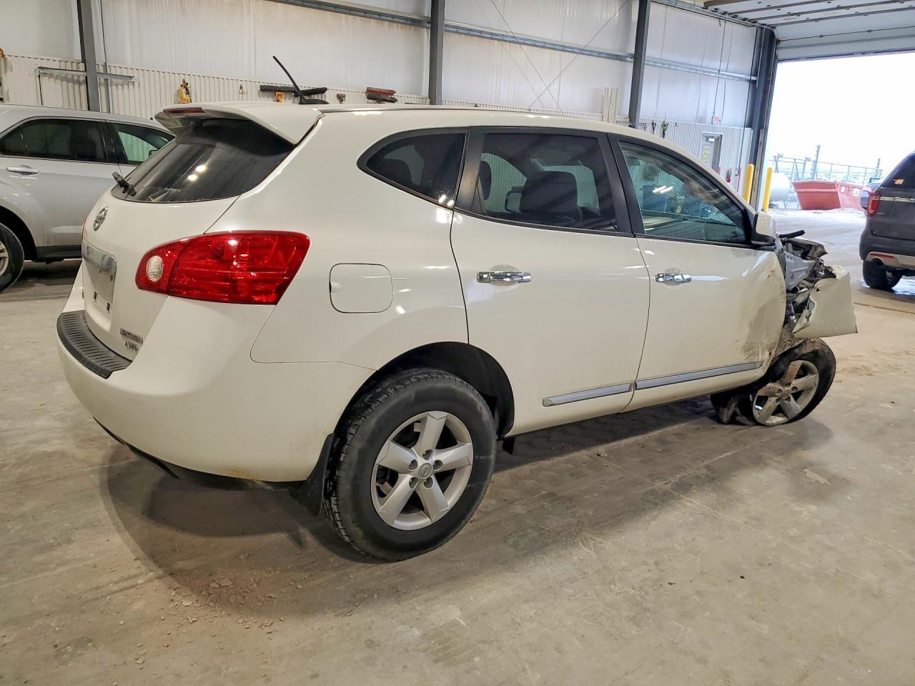 2013 Nissan Rogue S - zdjęcie 3