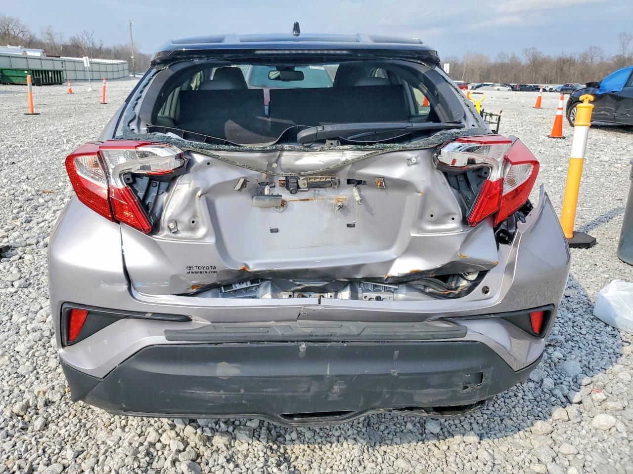 2019 Toyota C-Hr Xle - zdjęcie 6