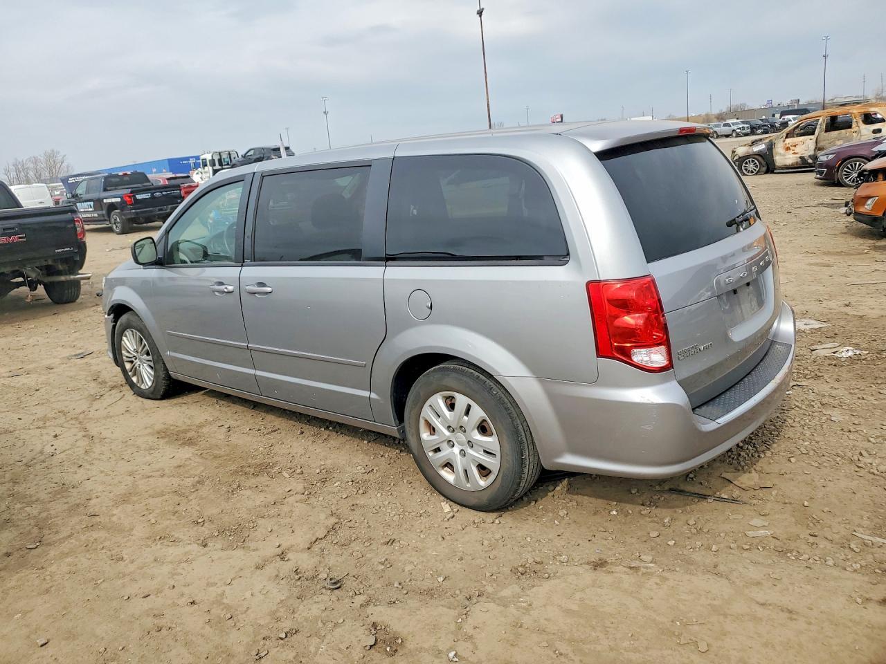 2014 Dodge Grand Caravan Se - zdjęcie 2