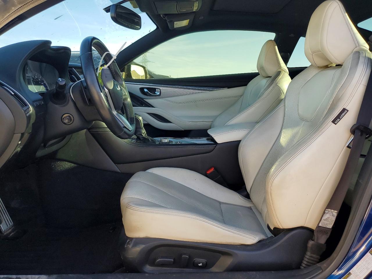 2017 Infiniti Q60 Red Sport 400 - zdjęcie 7