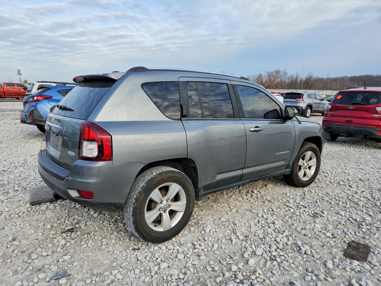 2014 Jeep Compass Latitude - zdjęcie 3