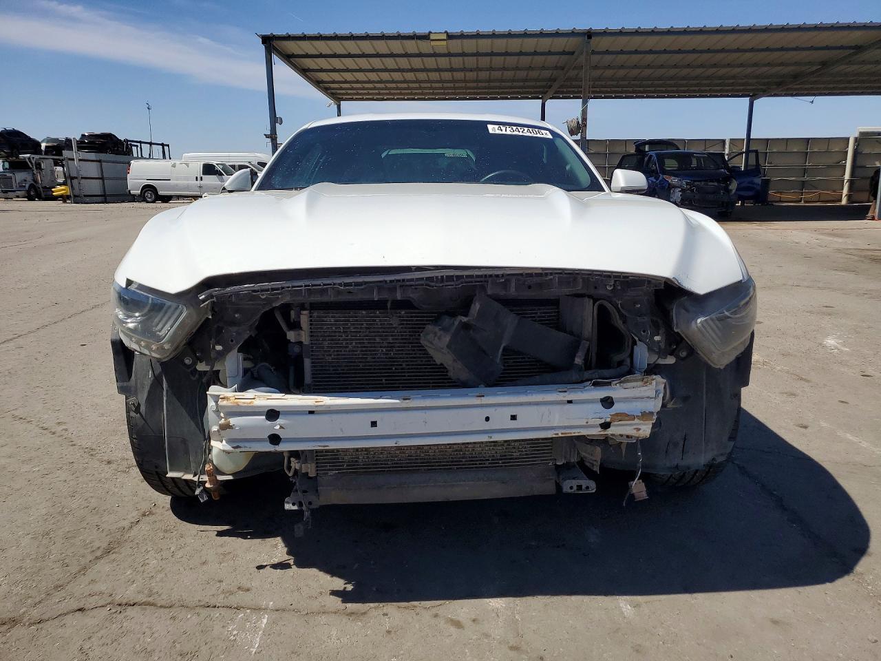 2015 Ford Mustang - zdjęcie 5