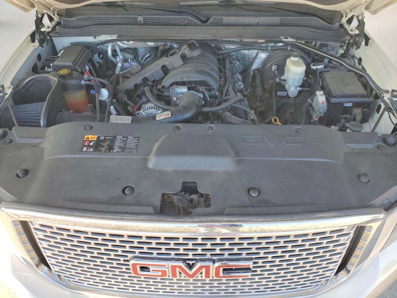 2015 GMC Yukon Denali - zdjęcie 12