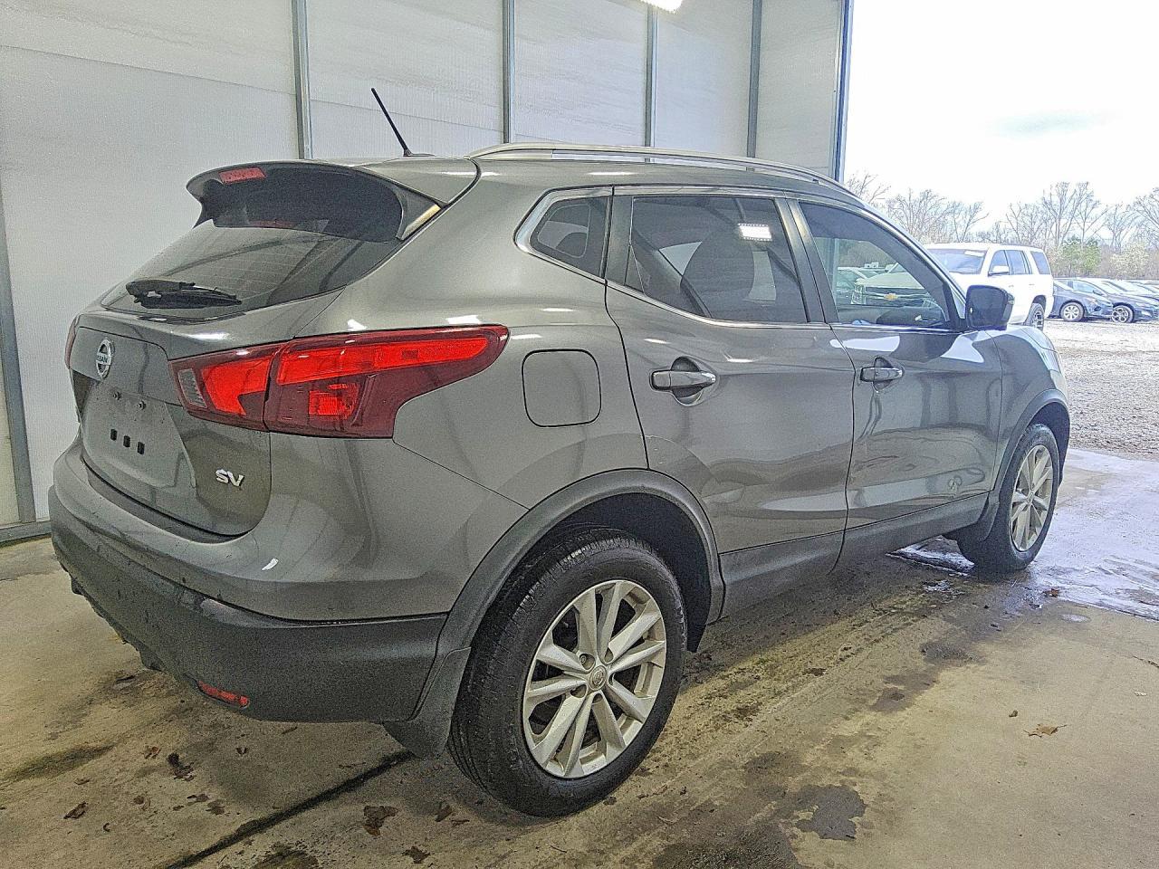 2017 Nissan Rogue Sport Sv - zdjęcie 3