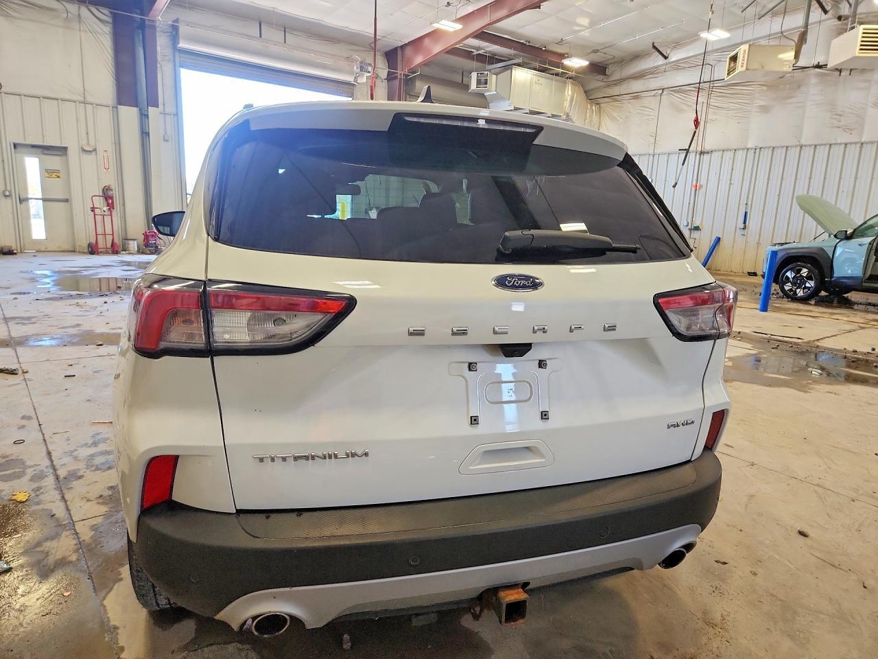 2020 Ford Escape Titanium - zdjęcie 6