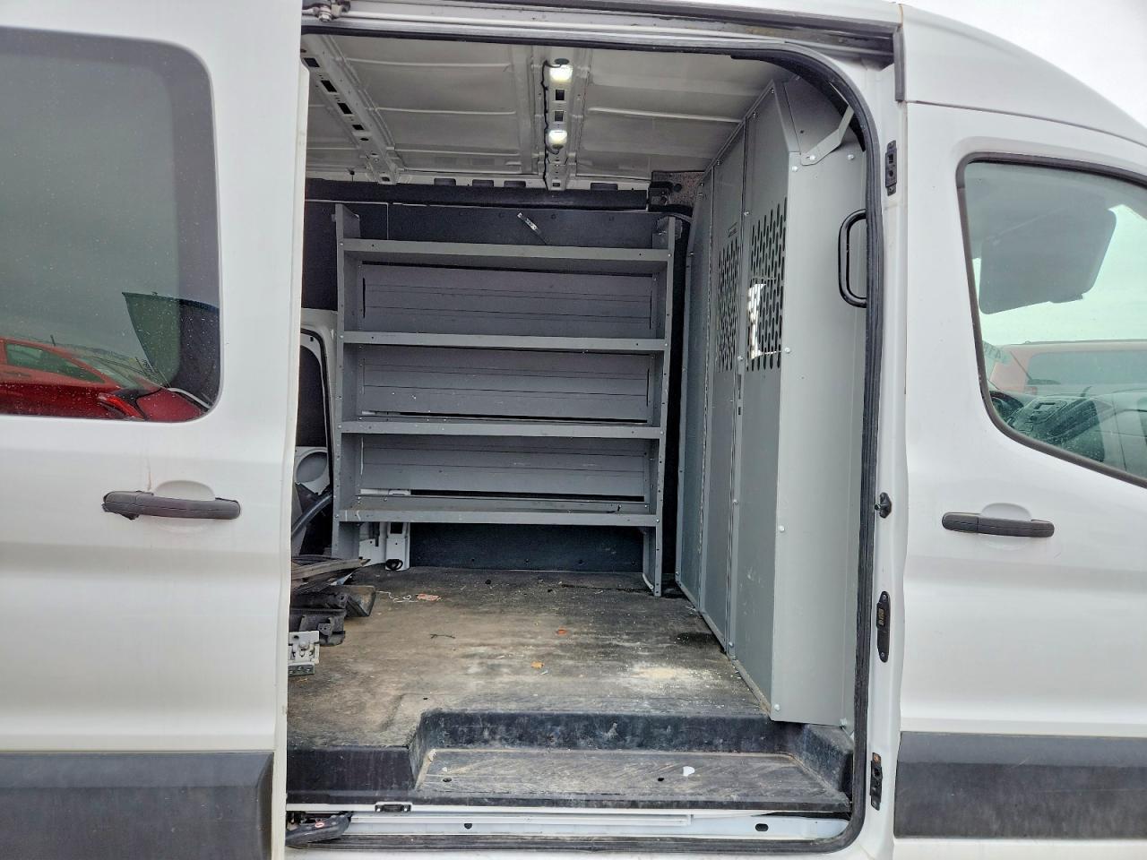 2019 Ford Transit T-250 - zdjęcie 10