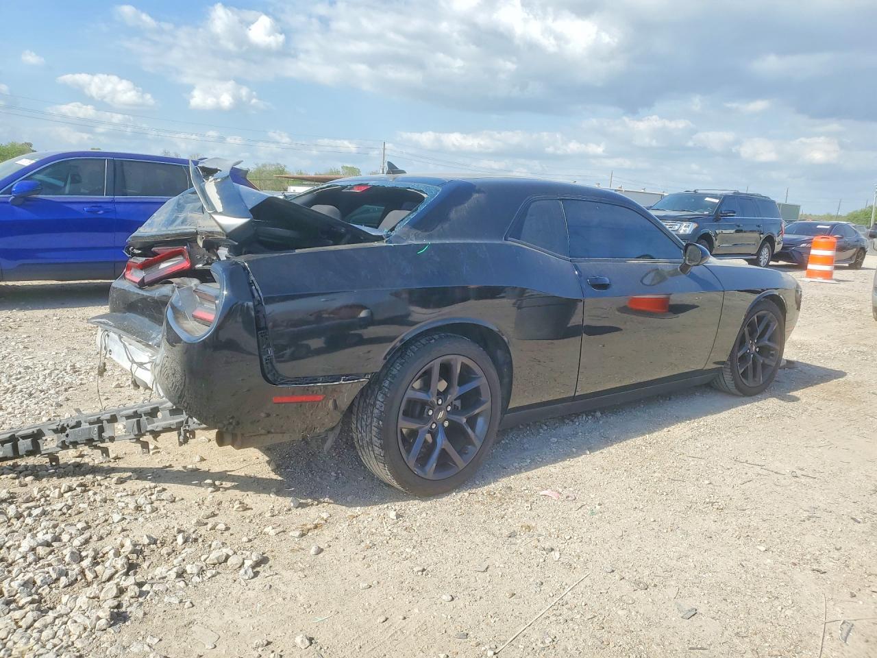 2021 Dodge Challenger Gt - zdjęcie 3