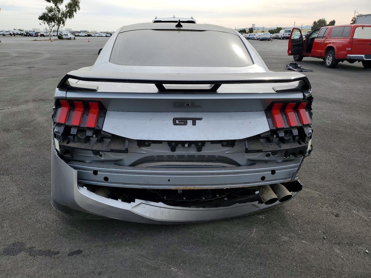 2025 Ford Mustang Gt - zdjęcie 6