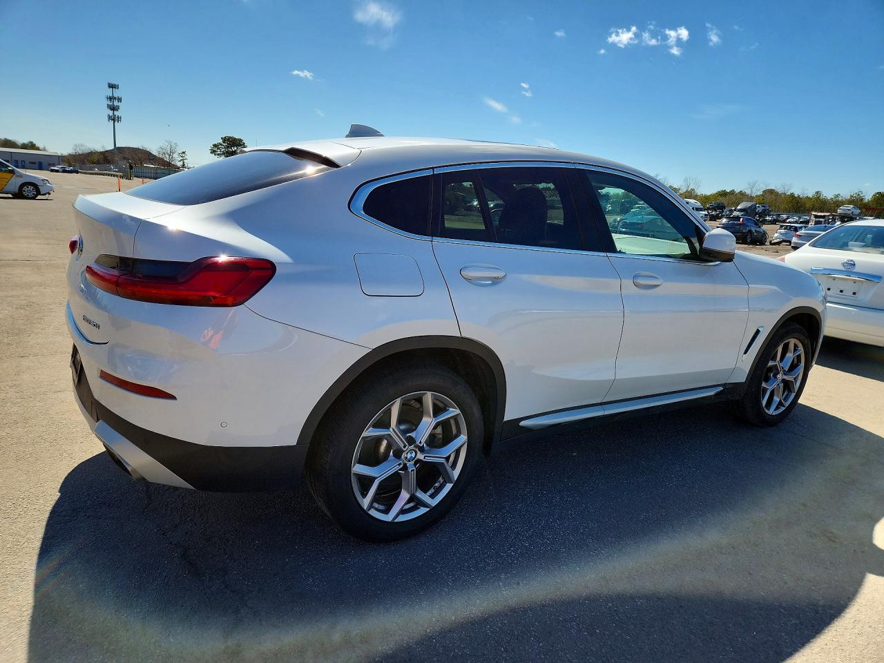 2023 BMW X4 xDrive30I - zdjęcie 3
