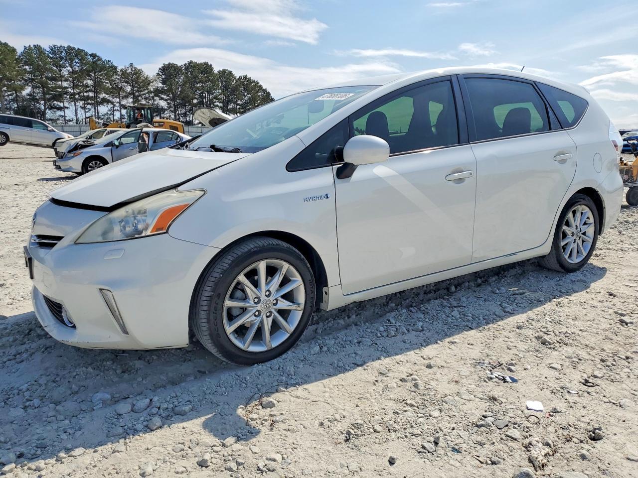 2013 Toyota Prius V Five - zdjęcie główne