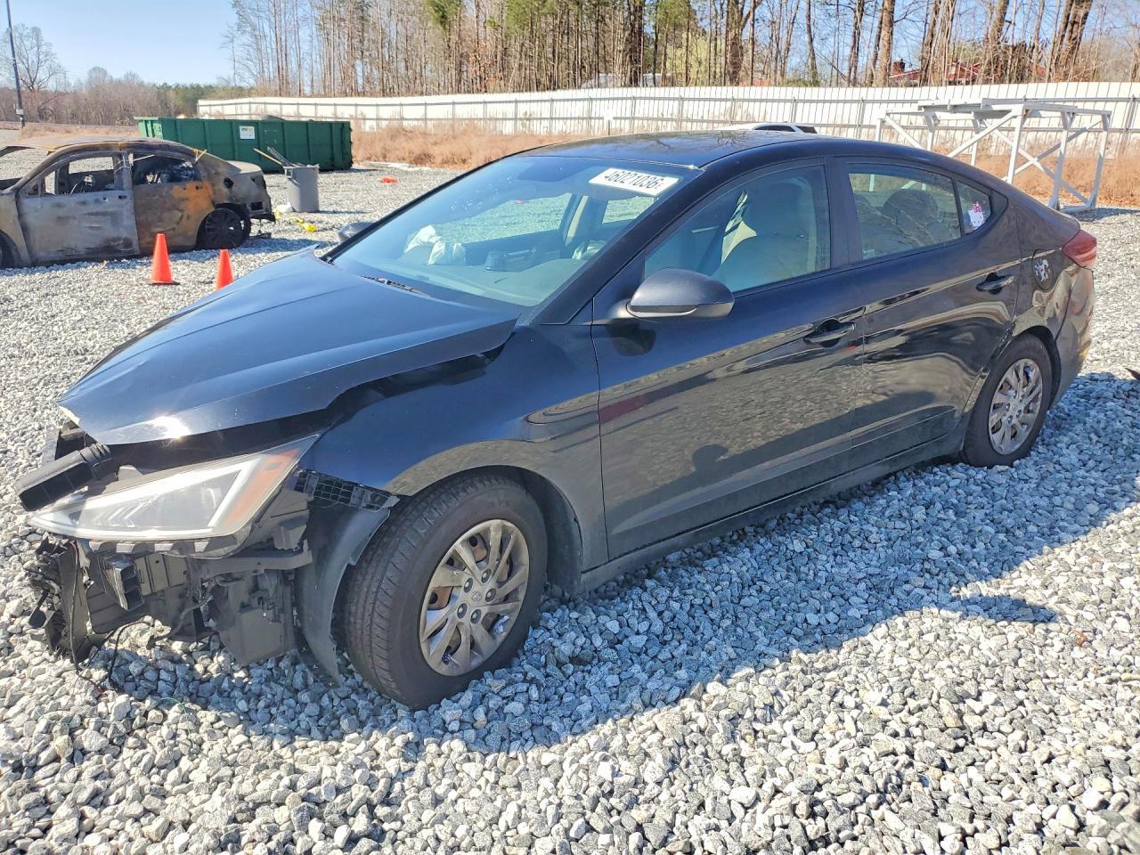 2019 Hyundai Elantra Se - zdjęcie główne