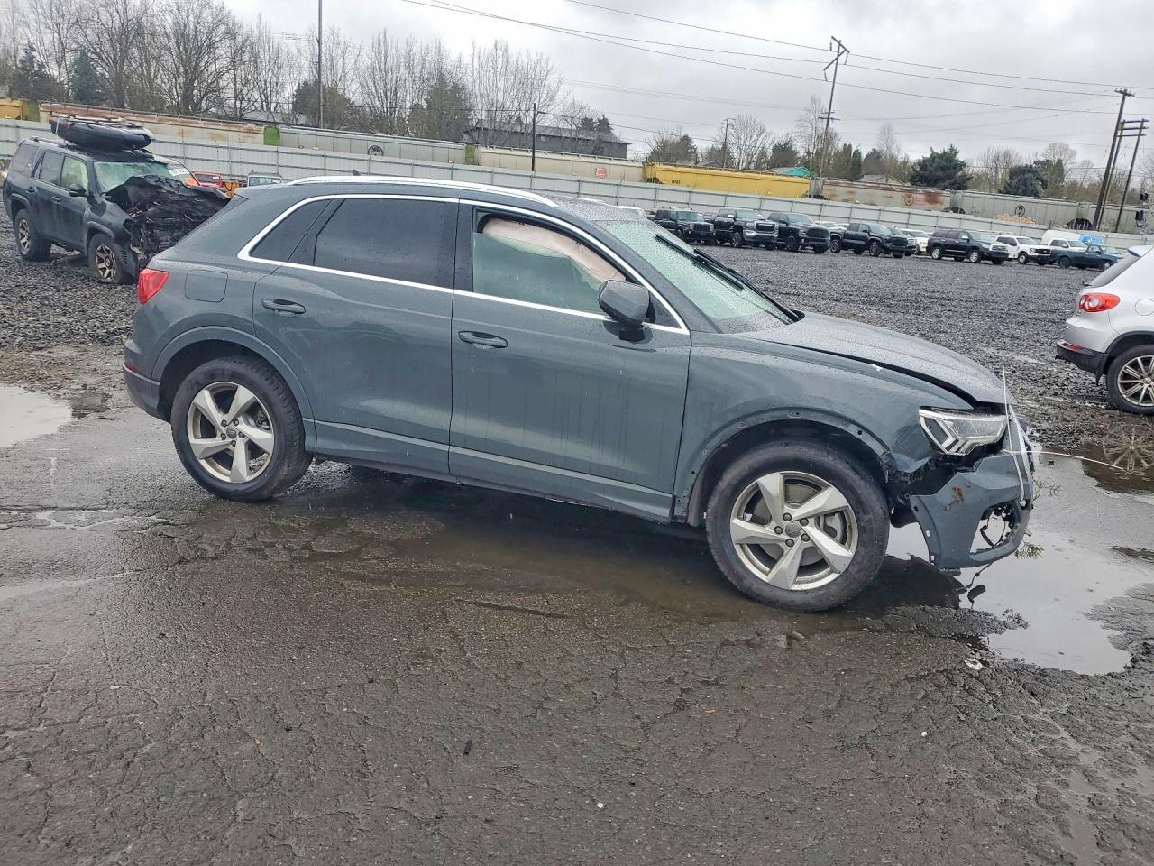 2020 Audi Q3 Premium Plus - zdjęcie 4