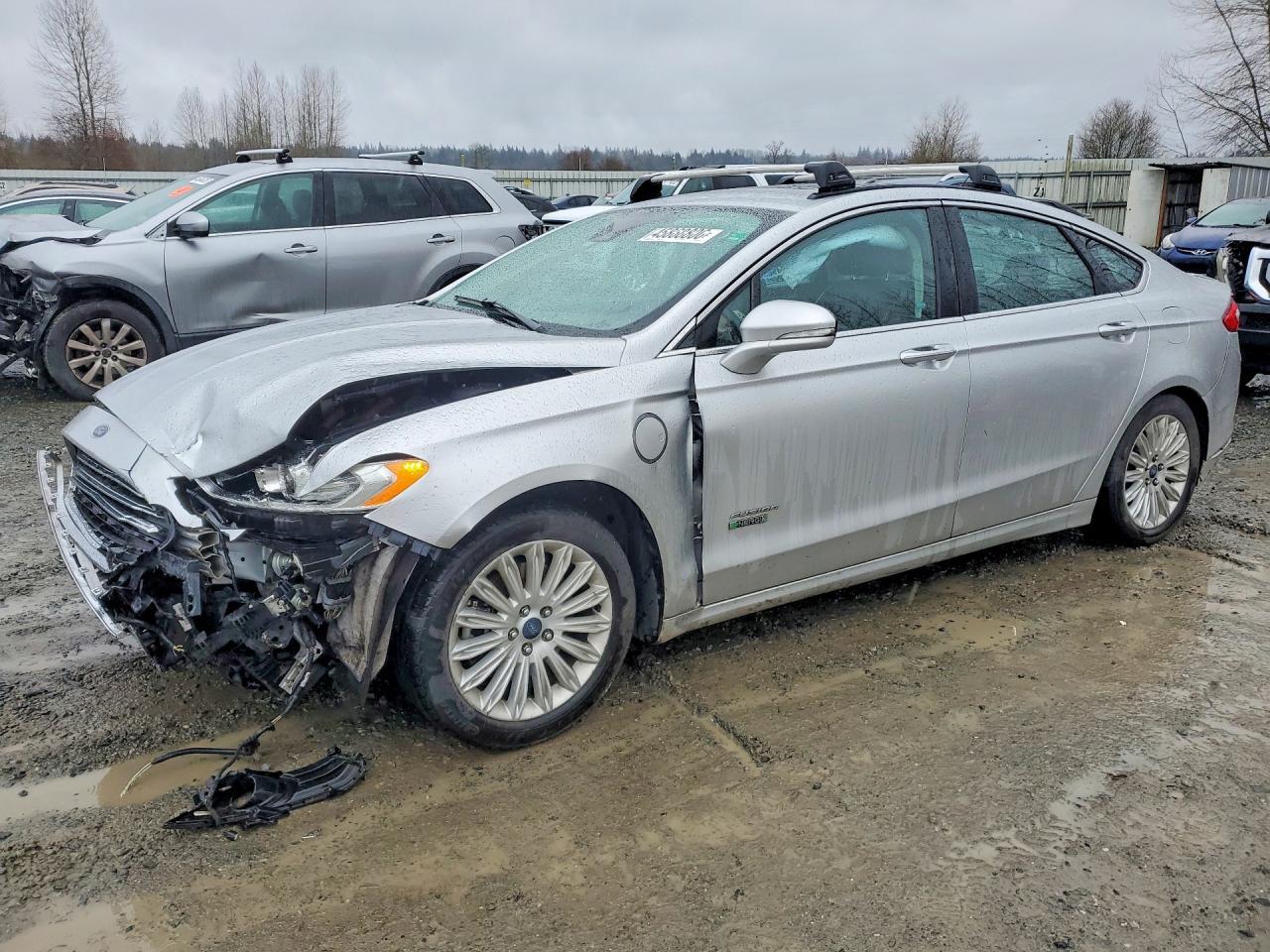 2014 Ford Fusion Titanium Phev - zdjęcie główne
