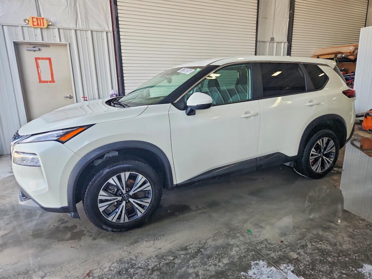 2022 Nissan Rogue Sv - zdjęcie główne