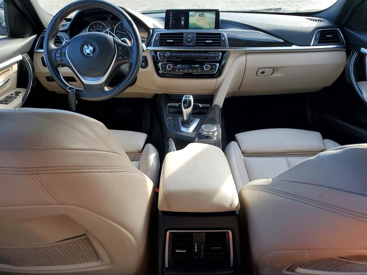 2019 BMW 330Xi - zdjęcie 8