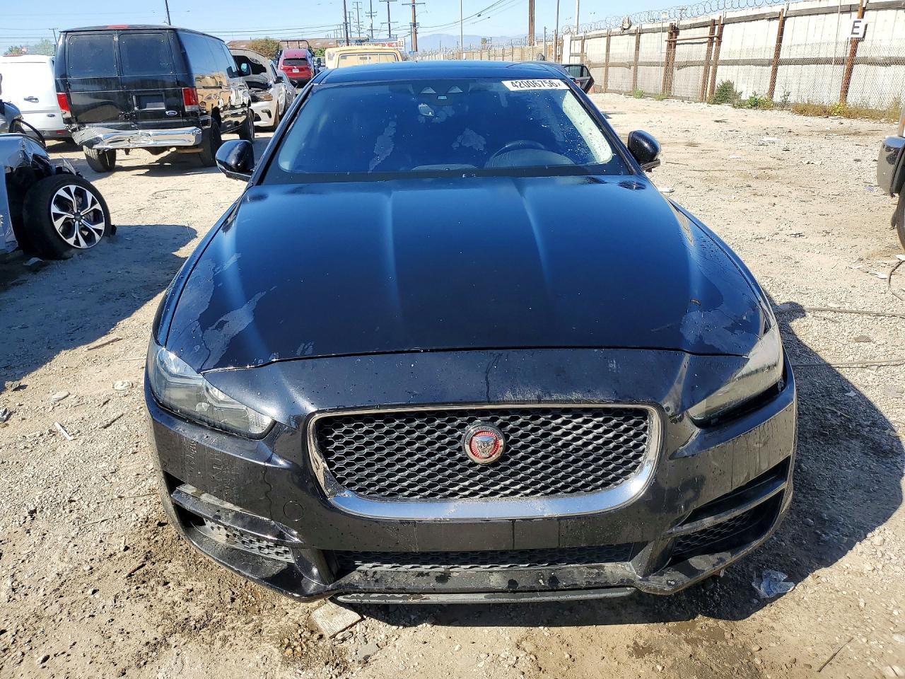 2019 Jaguar Xe Awd 4C 25T - zdjęcie 5
