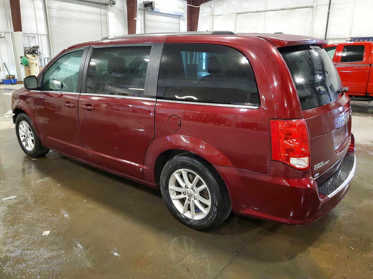 2020 Dodge Grand Caravan Sxt - zdjęcie 2