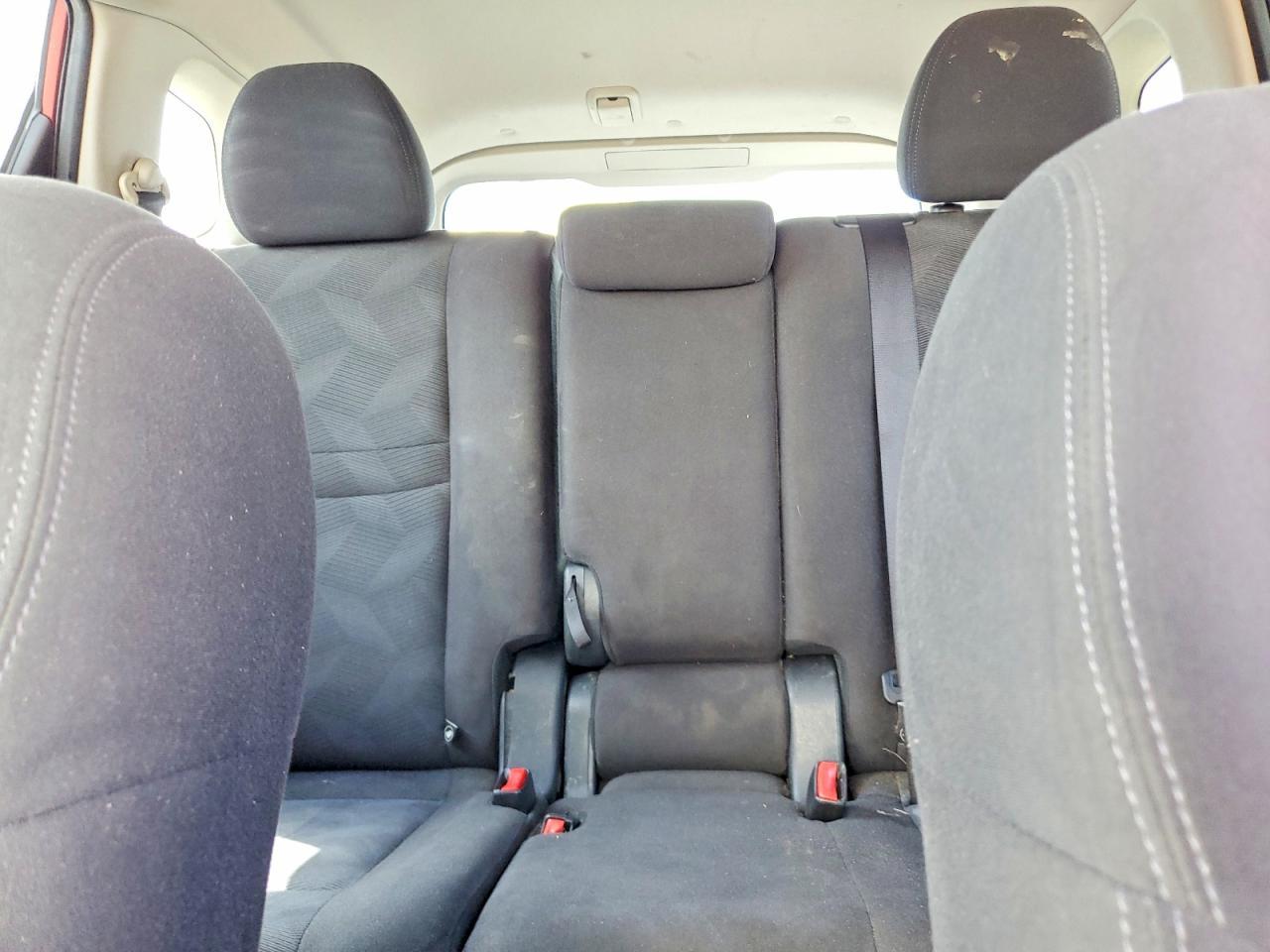 2016 Nissan Rogue S - zdjęcie 10