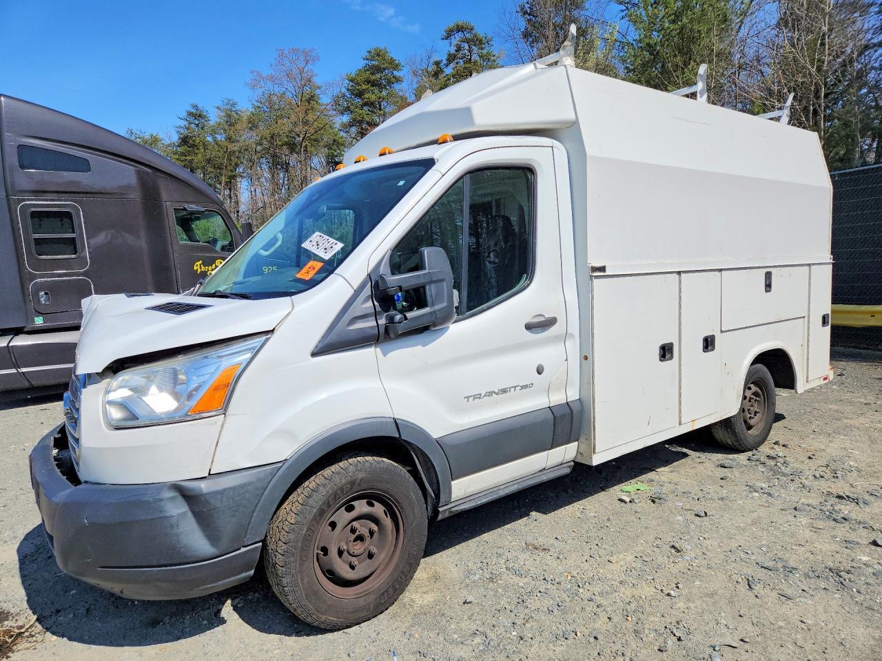 2017 Ford Transit T-350 - zdjęcie główne