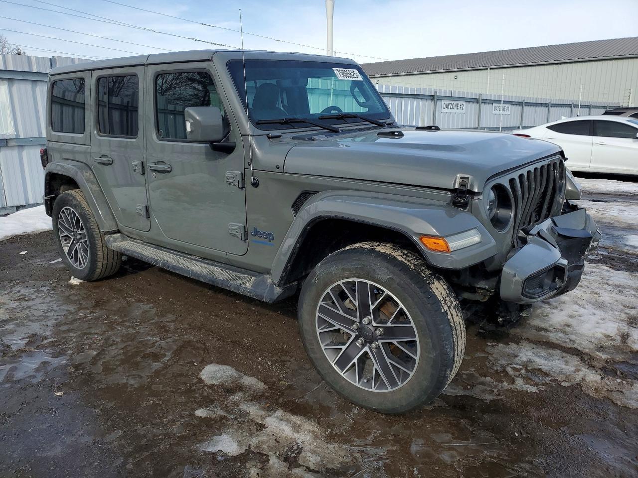 2023 Jeep Wrangler Sahara 4Xe - zdjęcie 4