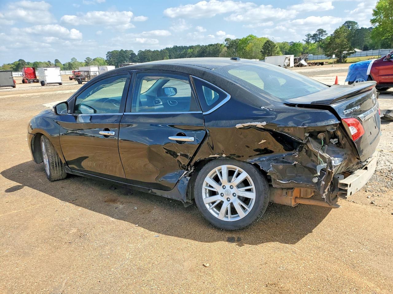 2013 Nissan Sentra S - zdjęcie 2